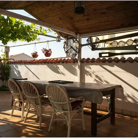 Apartman Trata Kali