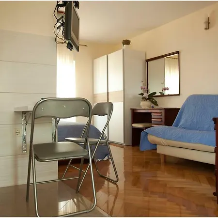 Apartman Trata Lejlighed